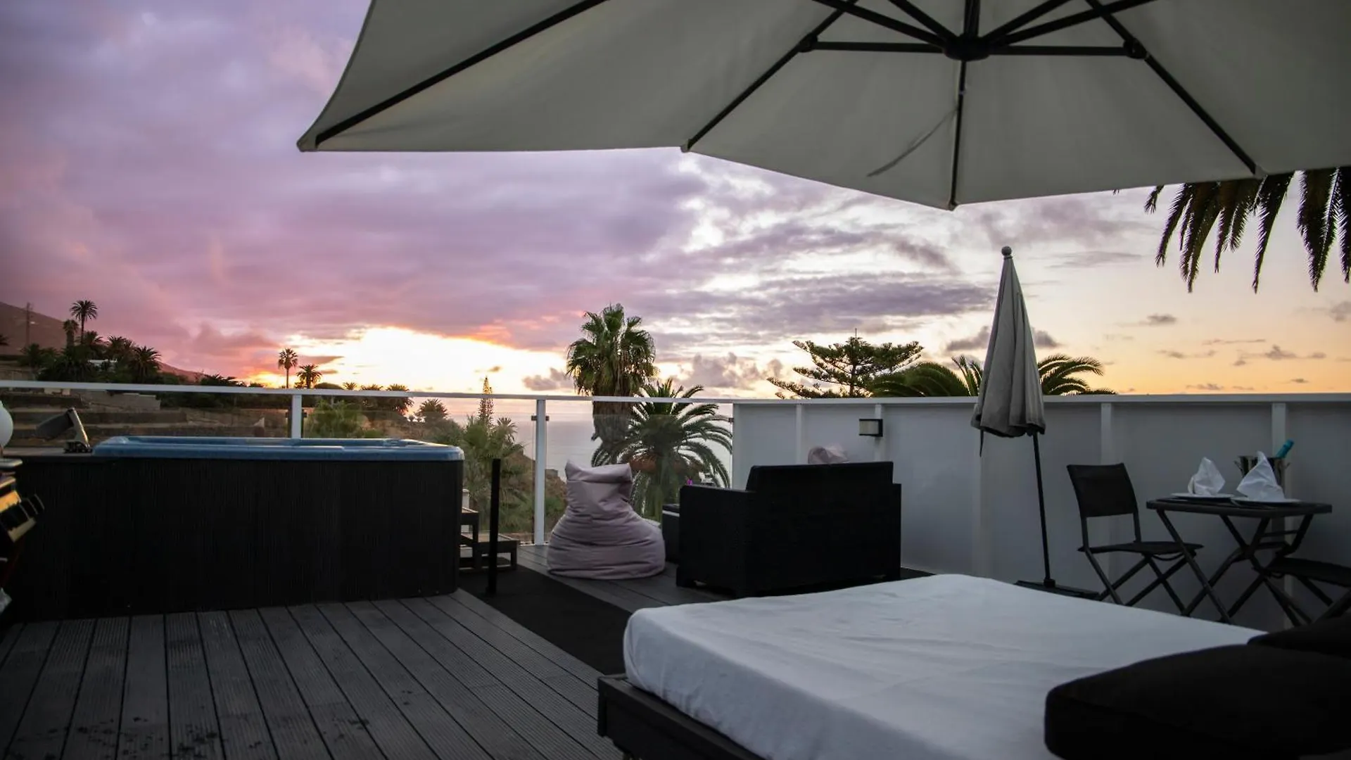 Sunset Cortes & Castro Beach - Los Roques Los Realejos