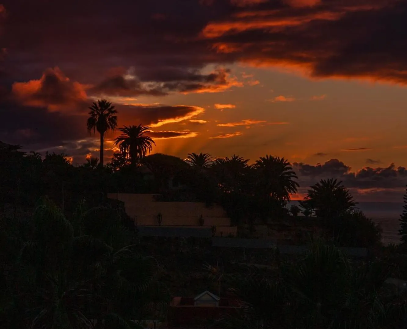 Sunset Cortes & Castro Beach - Los Roques Los Realejos 0*,  Spain