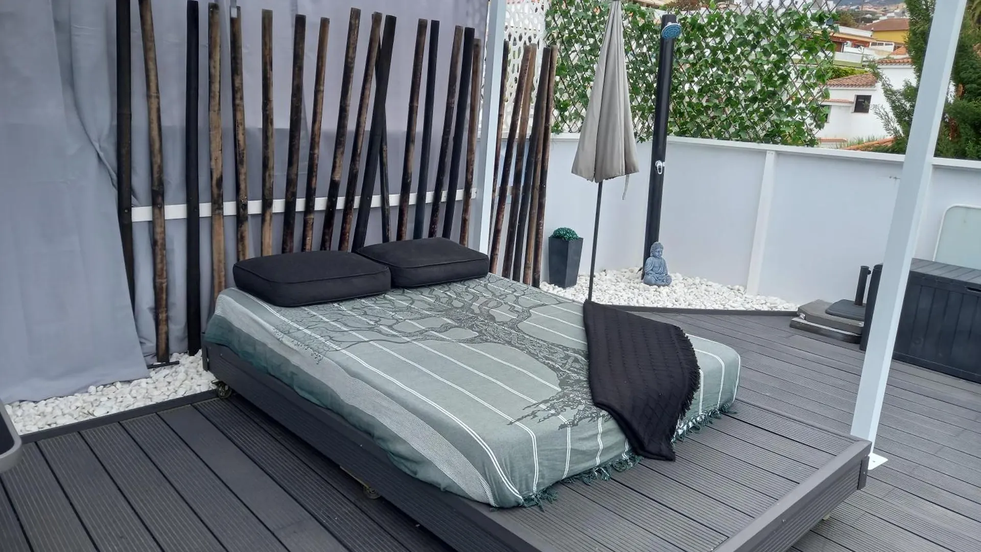 Sunset Cortes & Castro Beach - Los Roques 洛斯雷尔雷赫斯